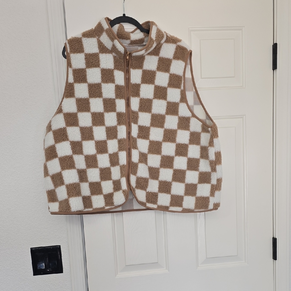 Checkered Fleece Vest in Brown and White Sz 4xl - Picture 1 of 5